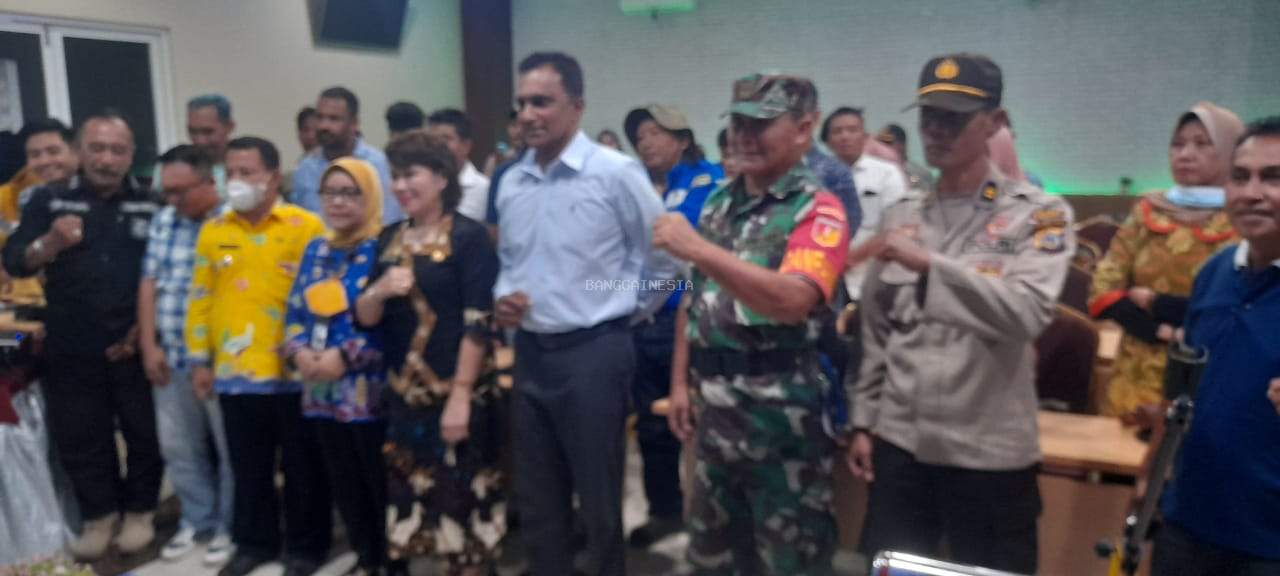 Kapolsubsektor Luwuk Timur Hadiri Rapat Mediasi Antara Karyawan di PHK Dan PT. Sals And Sons